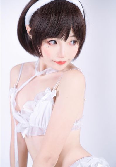 亚洲一区二区三区四区色av_DVD天堂在线