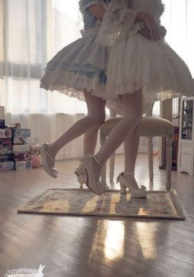 91精品无人区卡一卡二卡三_高清免费在线播放