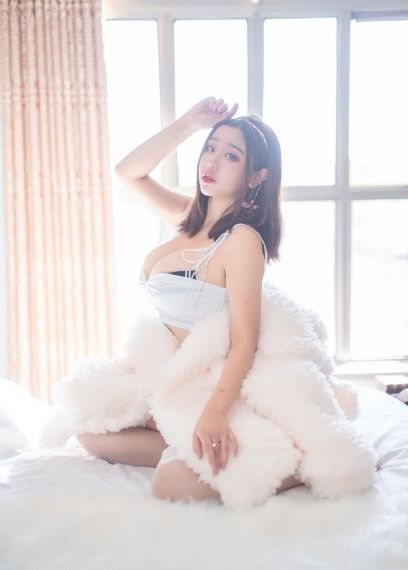 国产年成美女网站视频免费看_剧情片电影完整版