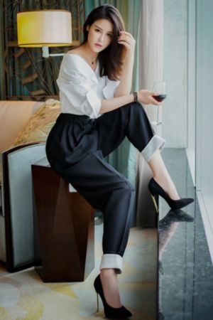 欧美多人疯狂性战派对_剧情片电影完整版