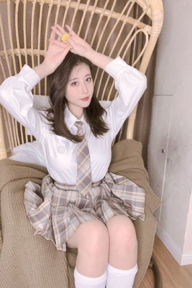 美女又黄又骚_BD国语免费观看视频
