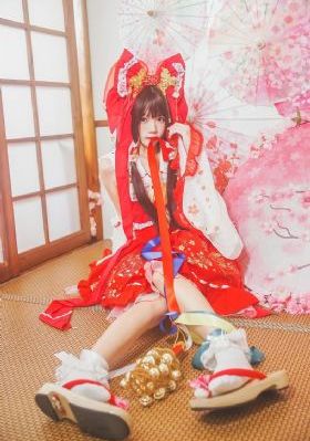 精品亚洲国产成人av制服_BD英语高清迅雷在线观看