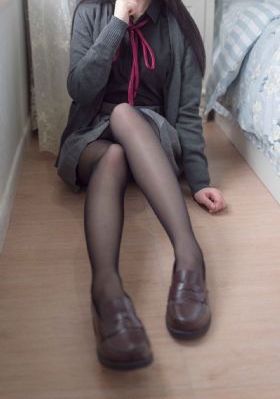 超碰美女在线_国产剧全集免费播放