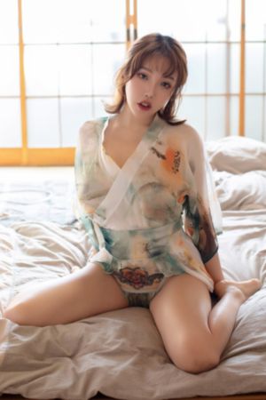 亚洲精品小合集偷拍电影_青苹果乐园免费高清观看